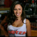 hooters Screenshot 2018-12-15 20-57-07